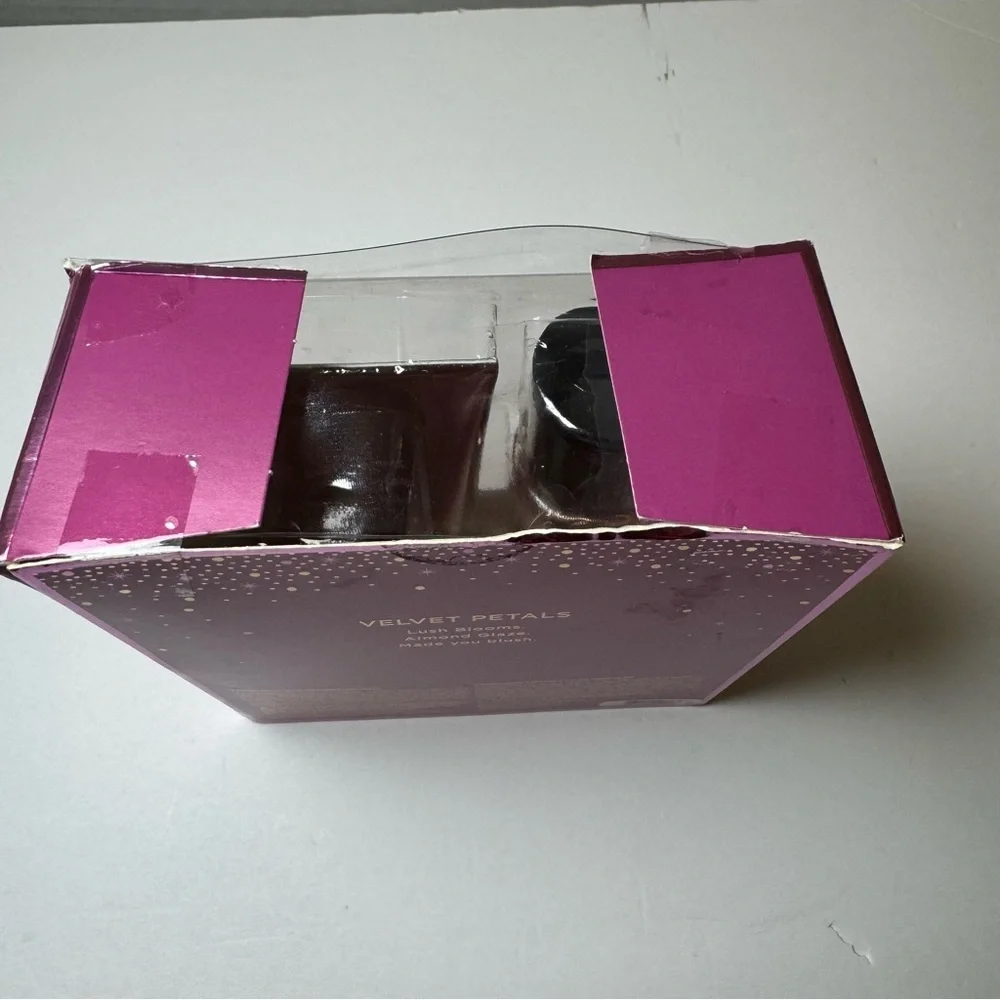 2 Piece Victoria's Secret VELVET PETALS Fragrance Lotion Body Mist Mini Gift Set